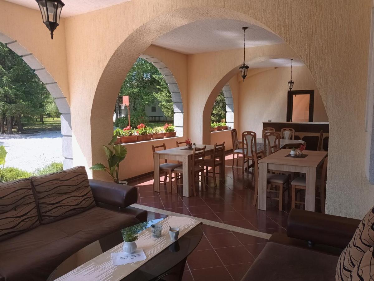 Vacation Home Keskic Velika Gata Екстериор снимка