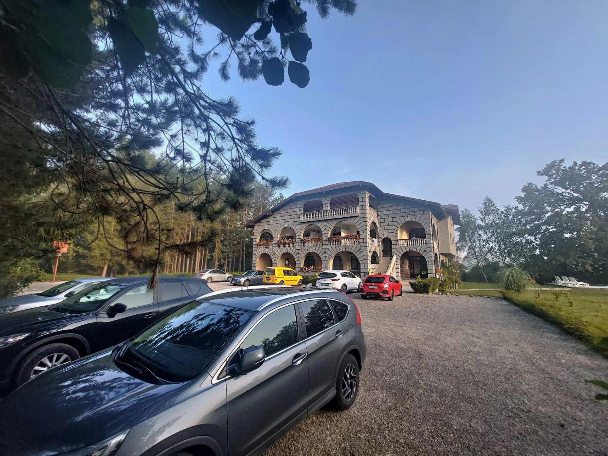 Vacation Home Keskic Velika Gata Екстериор снимка