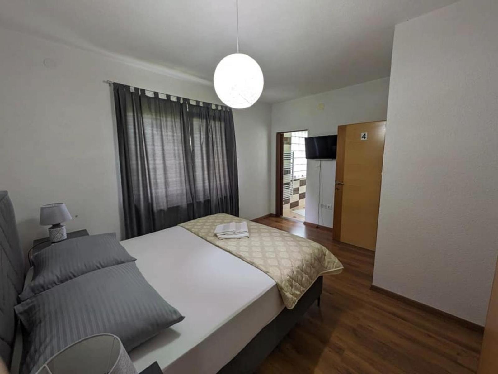 Vacation Home Keskic Velika Gata Екстериор снимка