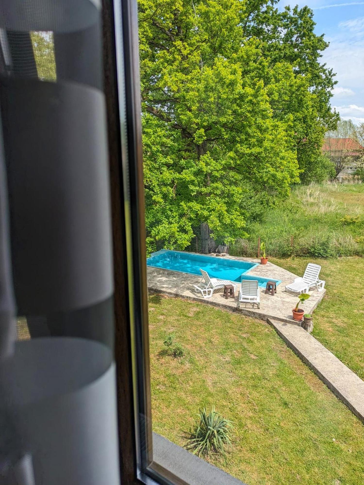Vacation Home Keskic Velika Gata Екстериор снимка