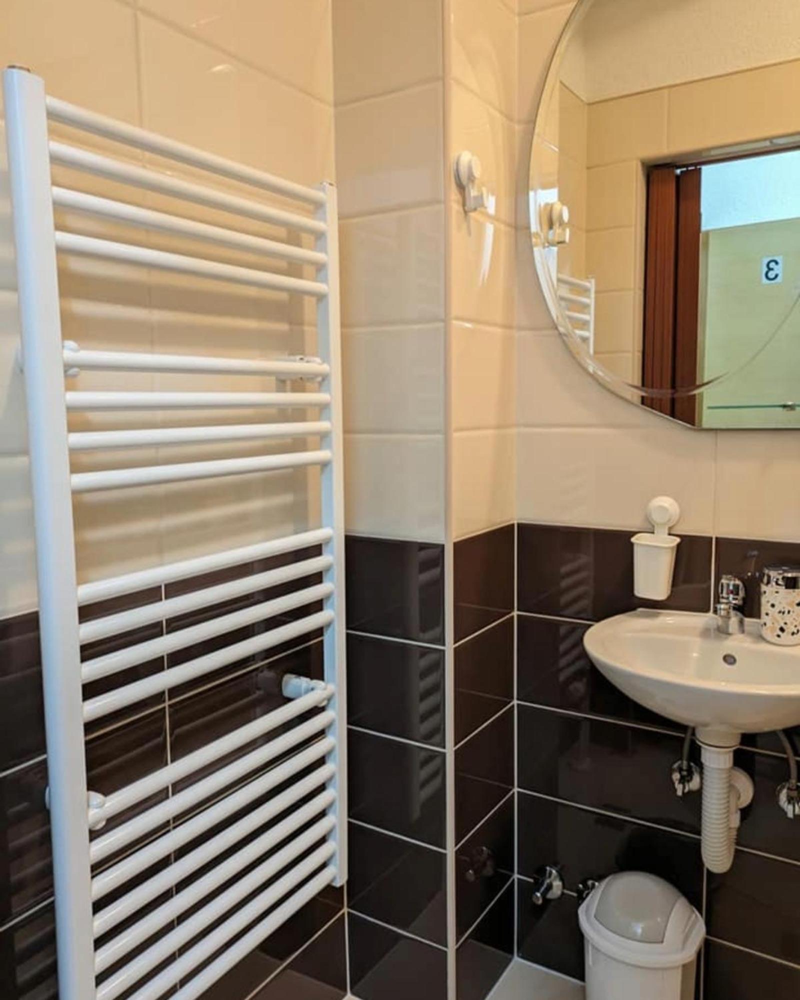 Vacation Home Keskic Velika Gata Екстериор снимка