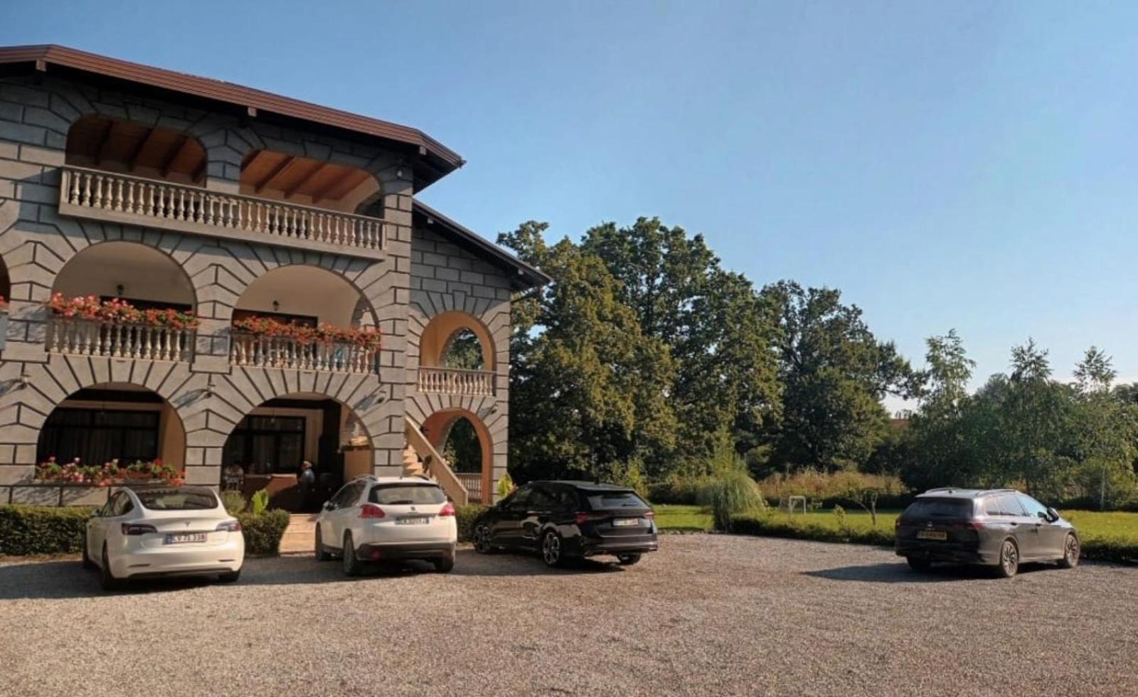Vacation Home Keskic Velika Gata Екстериор снимка