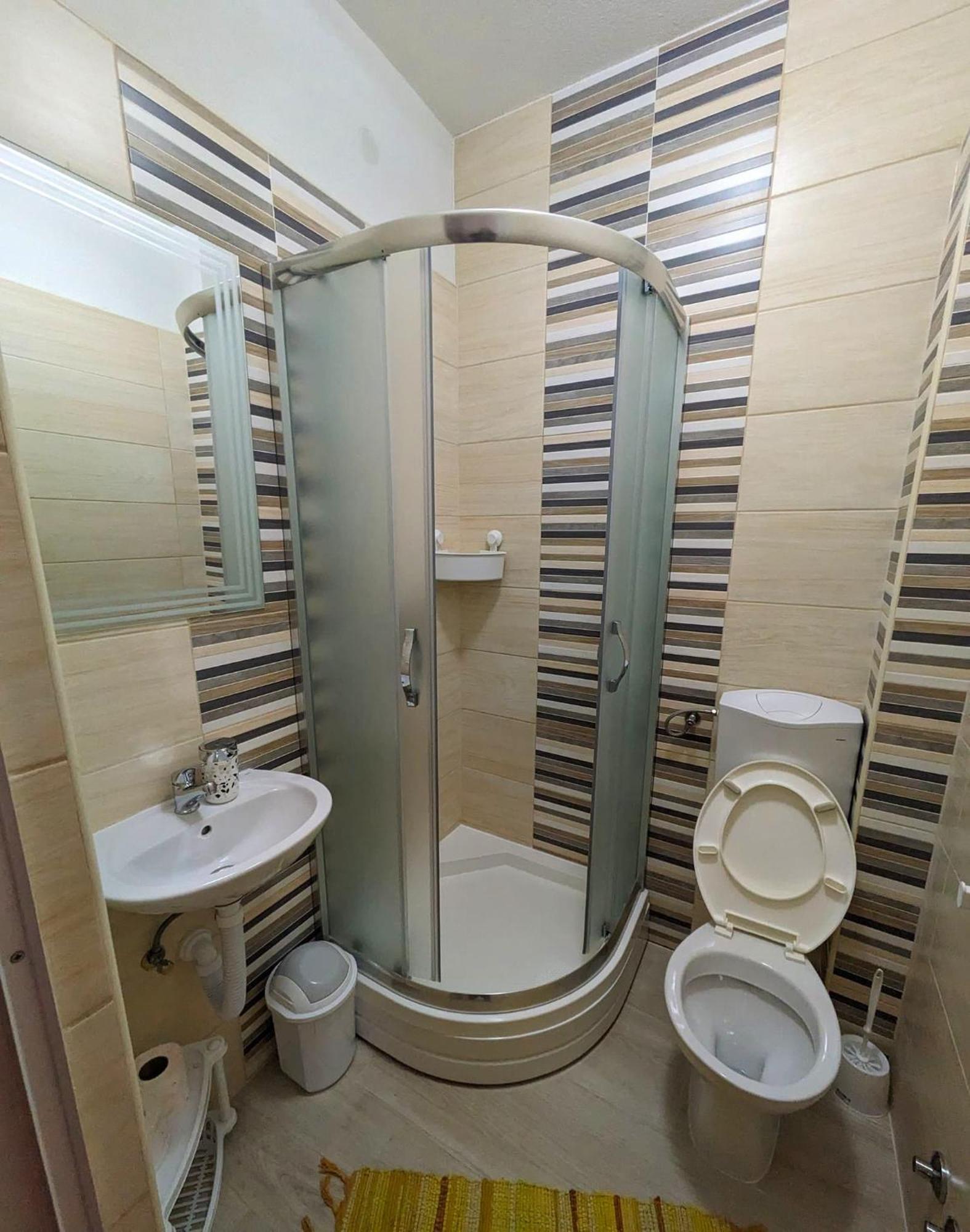 Vacation Home Keskic Velika Gata Екстериор снимка