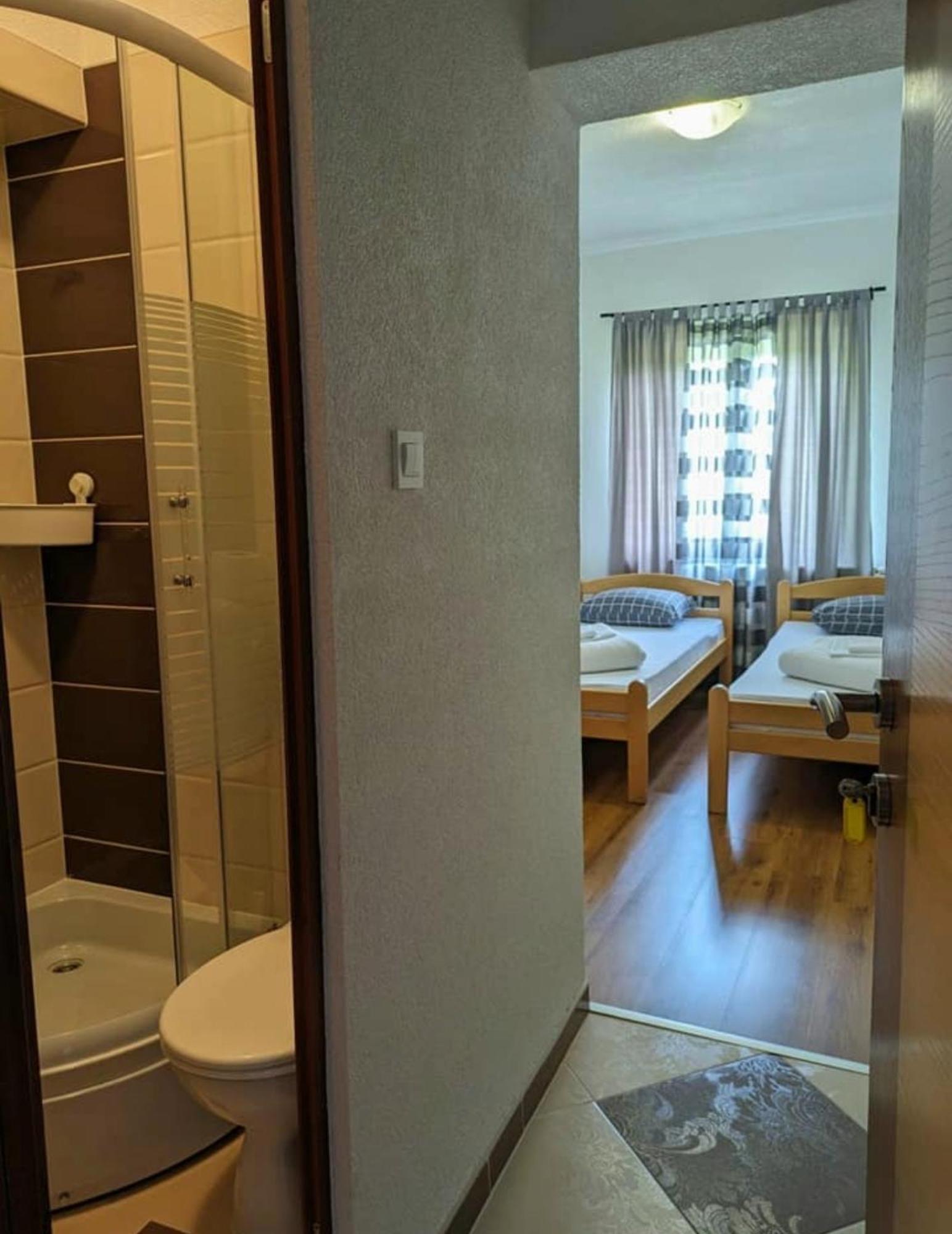 Vacation Home Keskic Velika Gata Екстериор снимка